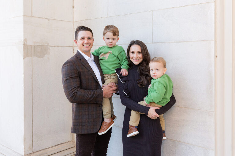 Family portrait by Molly Jones Photography